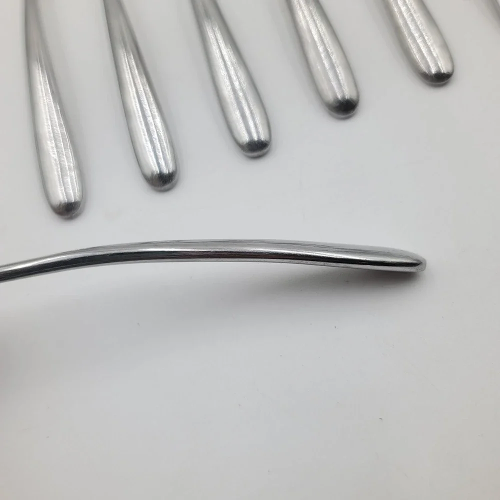 28pc Heavy Duty Stainless Steel China Flatware Curved Handle Knives Forks Spoons